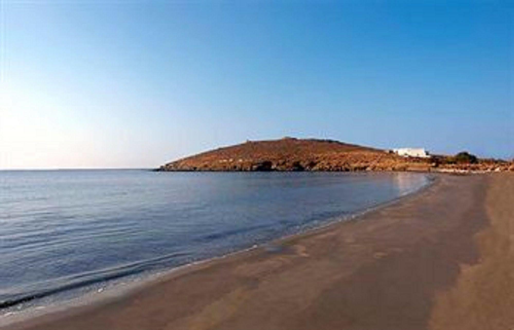 Mr & Mrs White Tinos Hotel Екстериор снимка